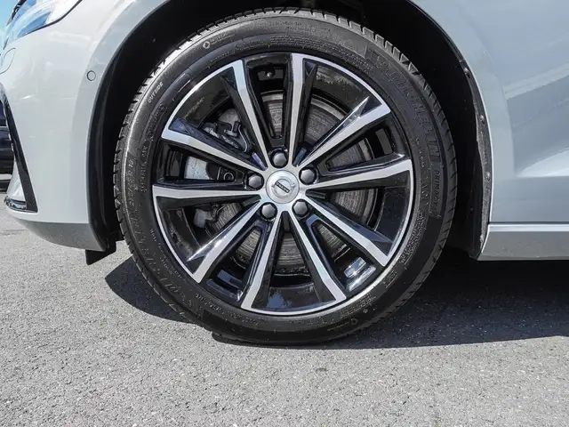Volvo V60 view 7