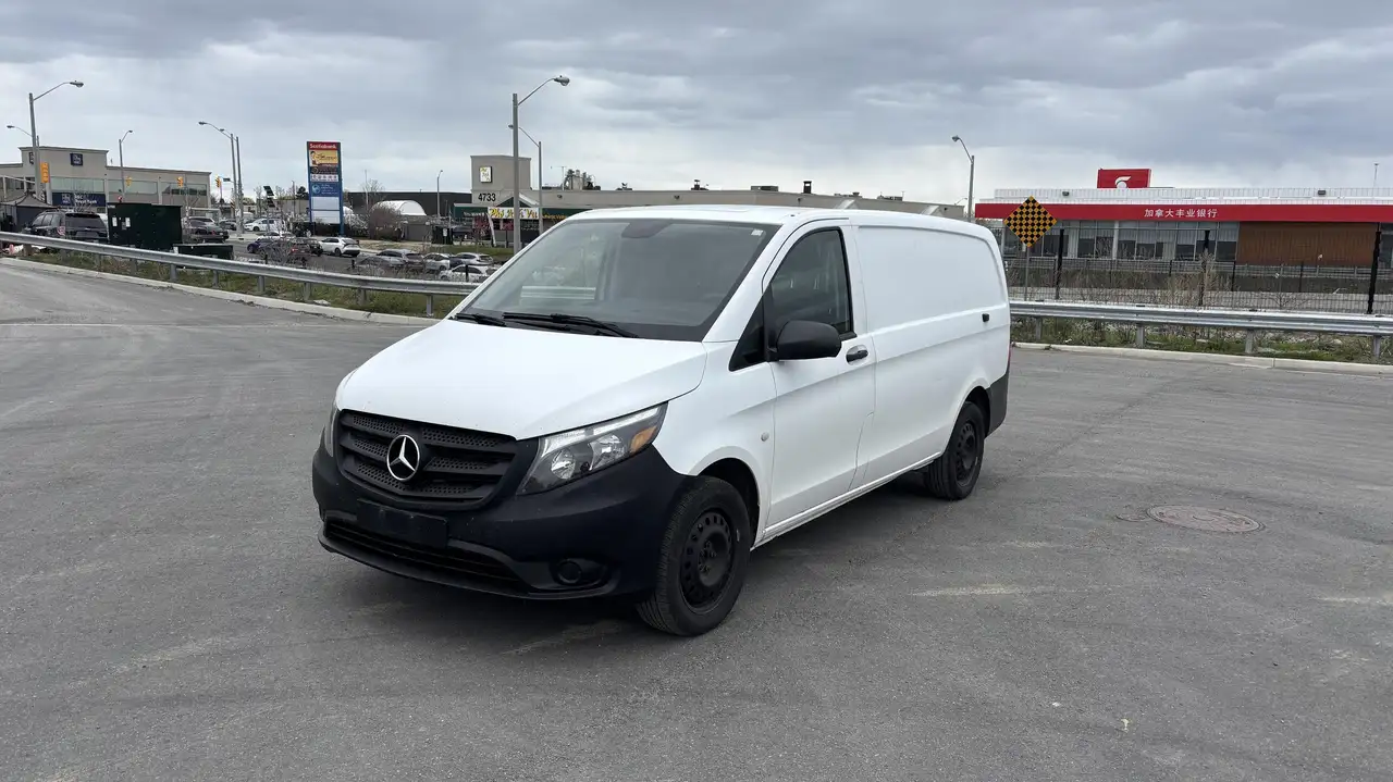 Mercedes-Benz Metris Cargo Van снимка Mercedes-Benz Metris Cargo Van