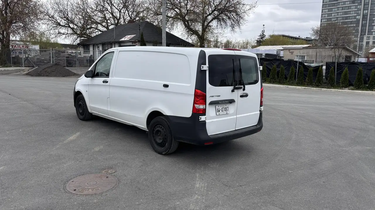 Mercedes-Benz Metris Cargo Van снимка Mercedes-Benz Metris Cargo Van