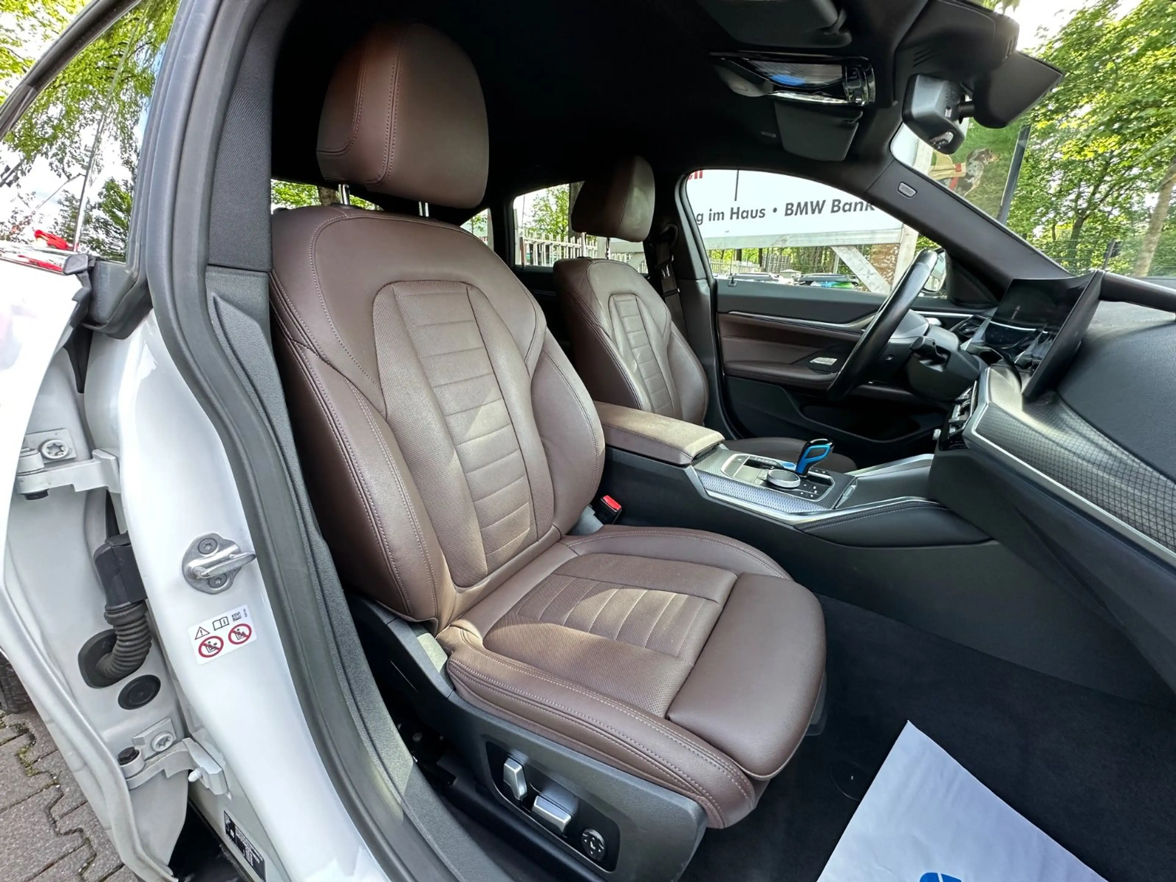 BMW i4 Gran Coupe M50*Sitzbelueftung*Laser*360°*Sit- — photo 15
