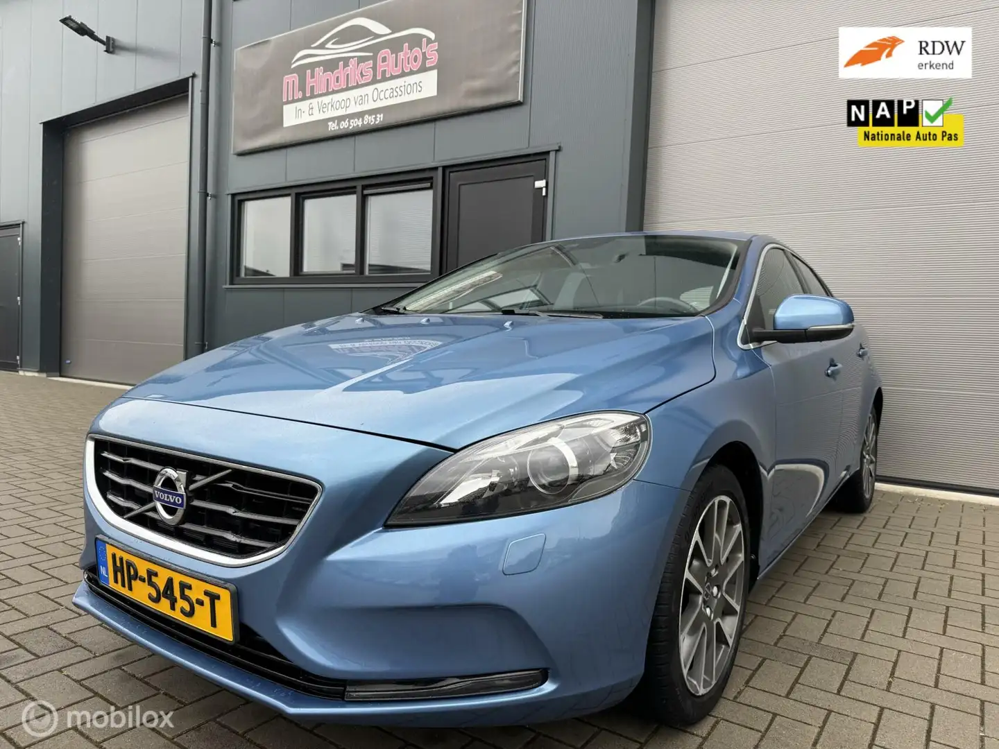 Volvo V40 2.0 D2 Ocean Race Blau - 1
