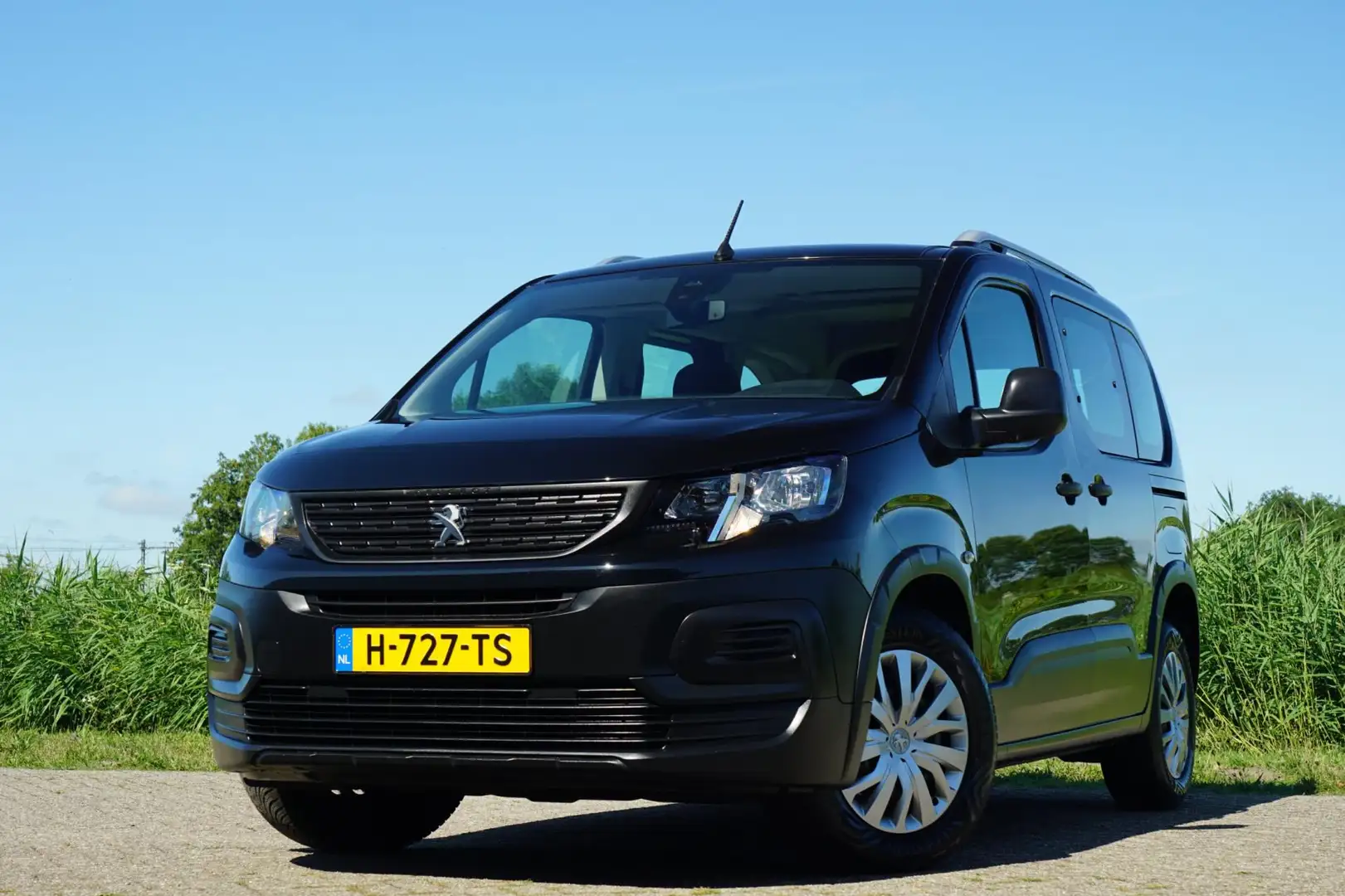 Peugeot Rifter 1.2 Puretech 110pk Active Pack - Noir Onyx - 70dkm Negru - 2