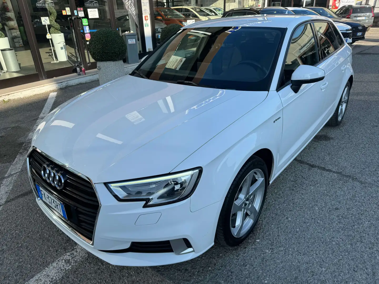 Audi A3 Sportback 1.4 tfsi g-tron Sport 110cv,CLIMA,17,XEN Bianco - 1