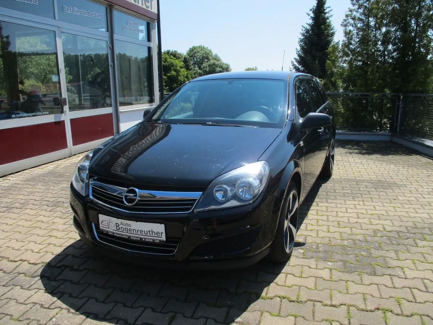 Opel Astra H Caravan Selection "110 Jahre" Negro - 1