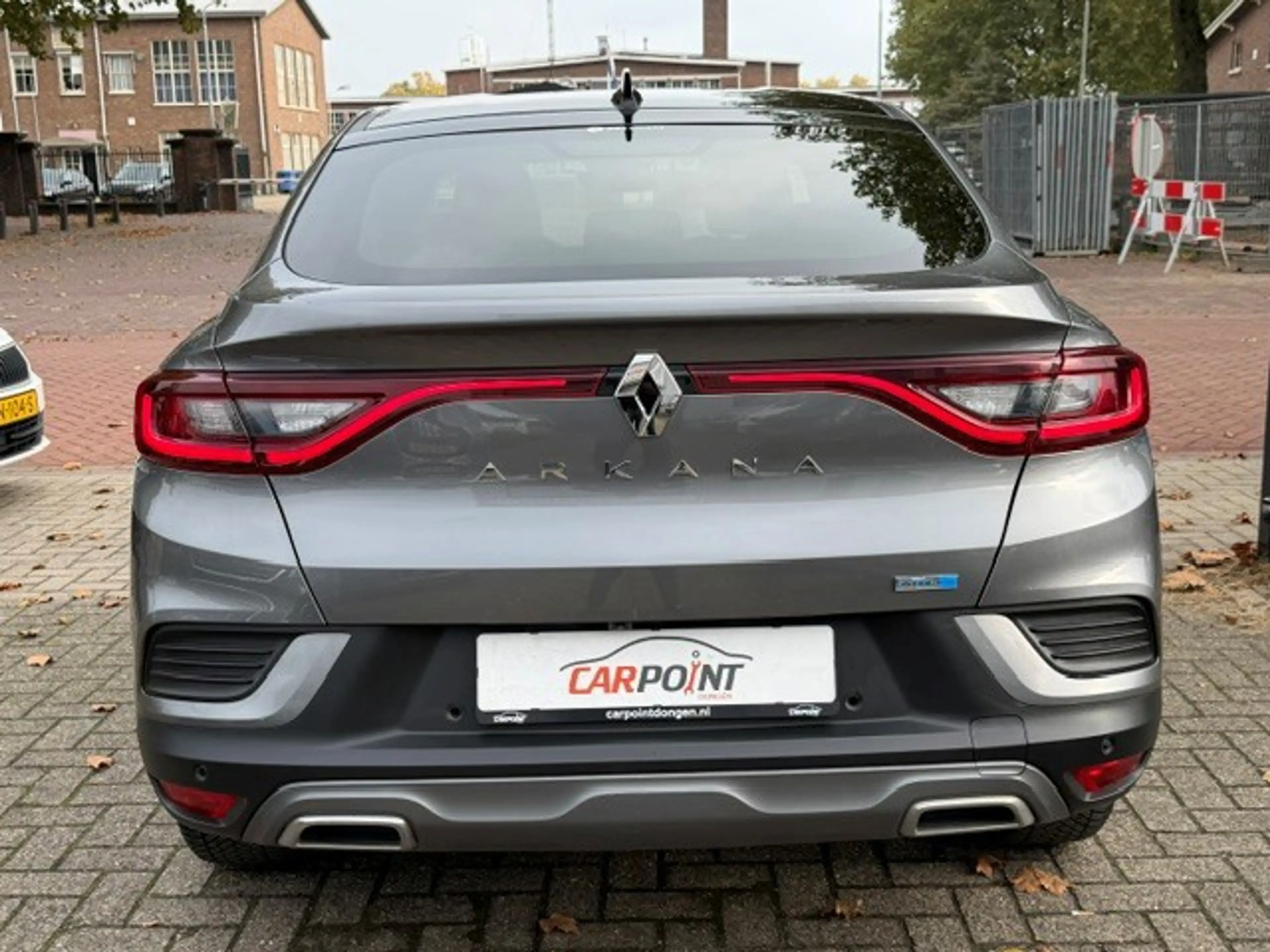 Renault Arkana 1.6 E-Tech Hybrid 145 R.S. Line Keyless LED Camera — photo 11