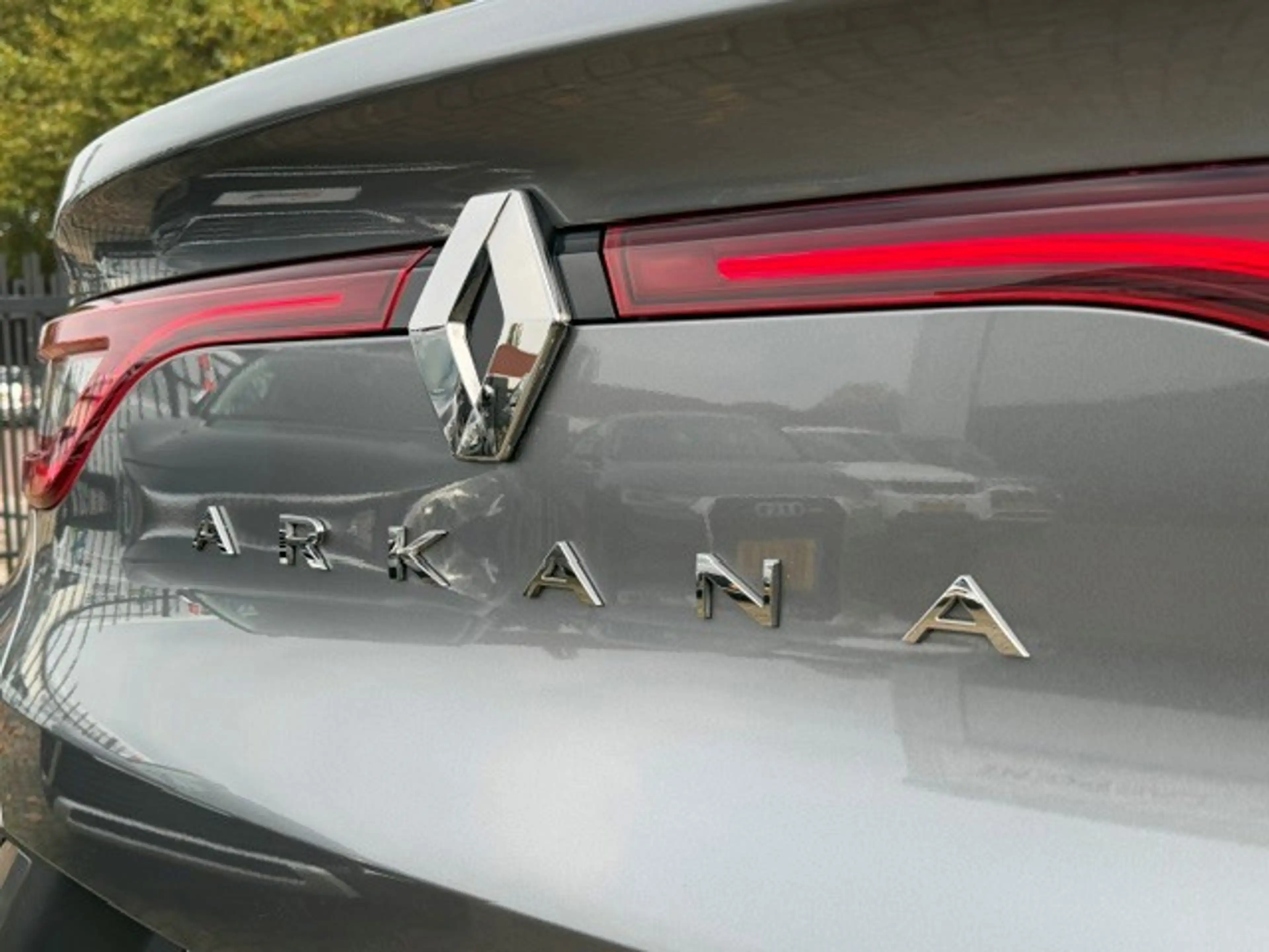 Renault Arkana 1.6 E-Tech Hybrid 145 R.S. Line Keyless LED Camera — photo 14