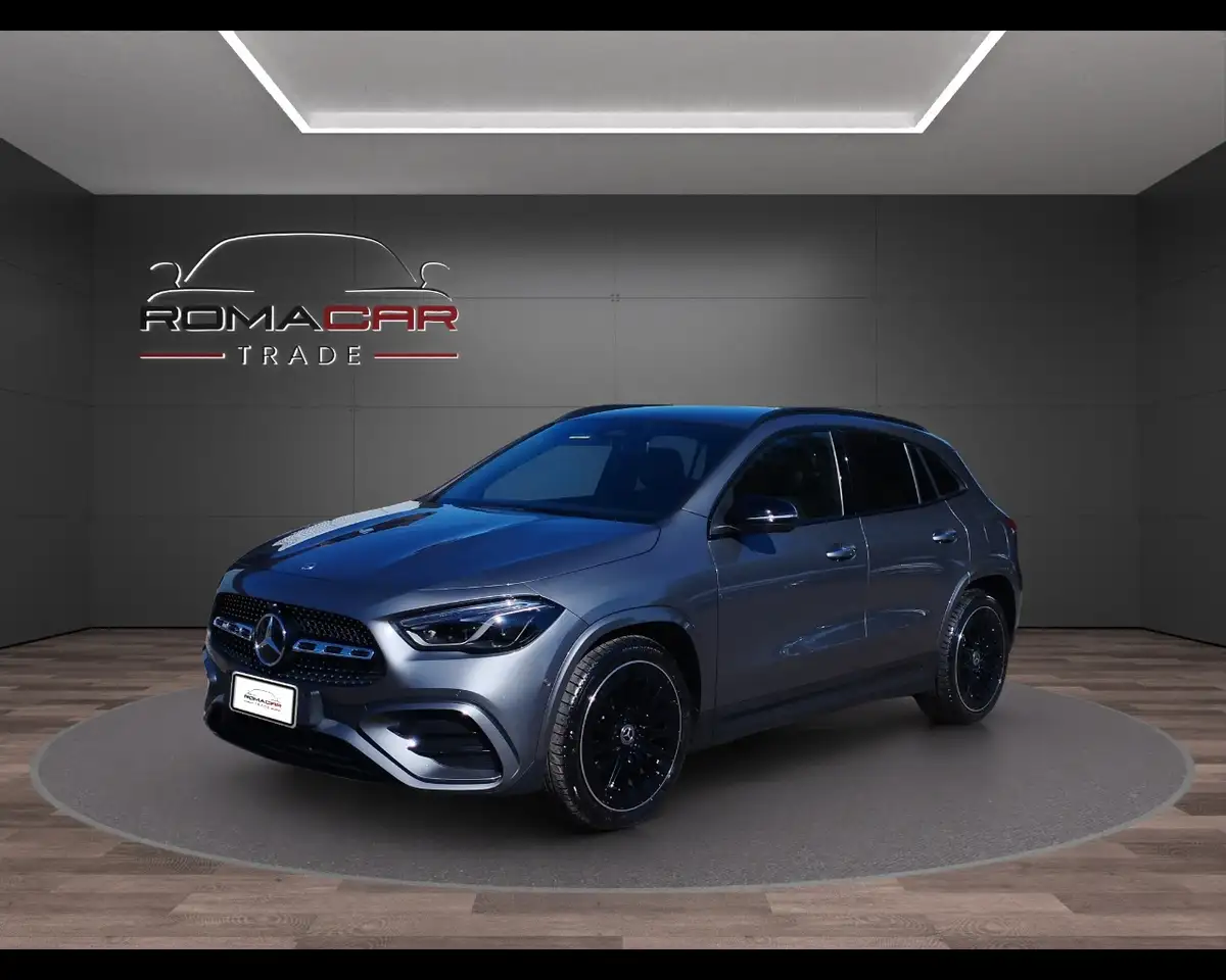 Mercedes-Benz GLA 200