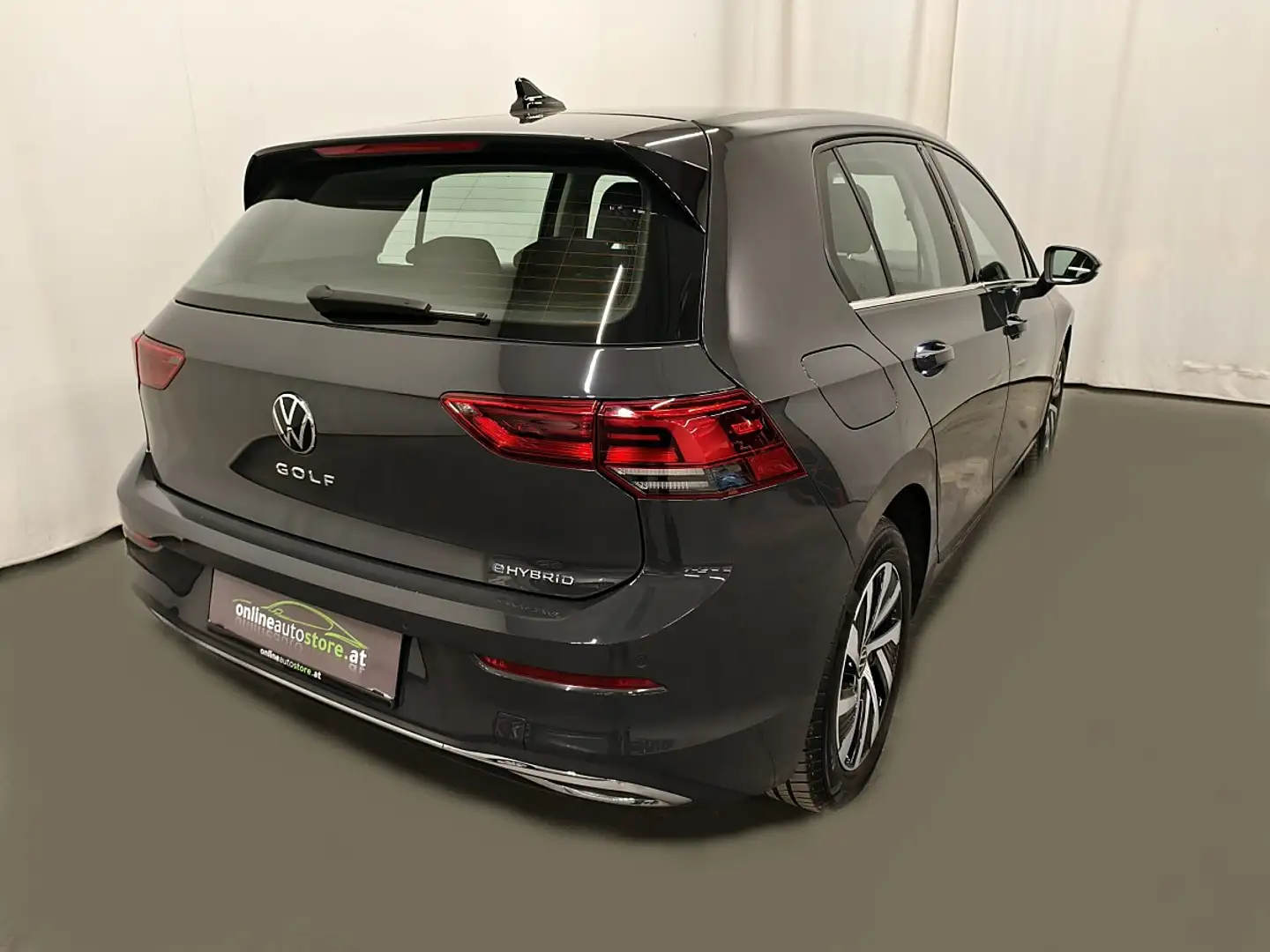 Volkswagen Golf 1,4 eHybrid PHEV DSG, LED, NAVI, Massage, Grau - 2