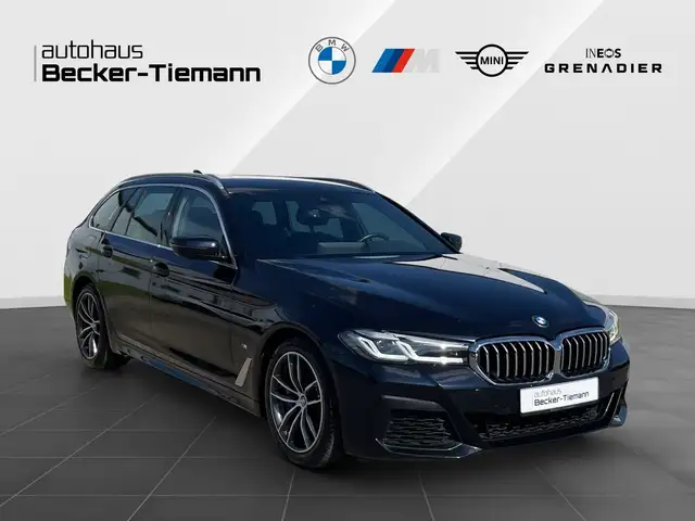 BMW 5 Series view 7