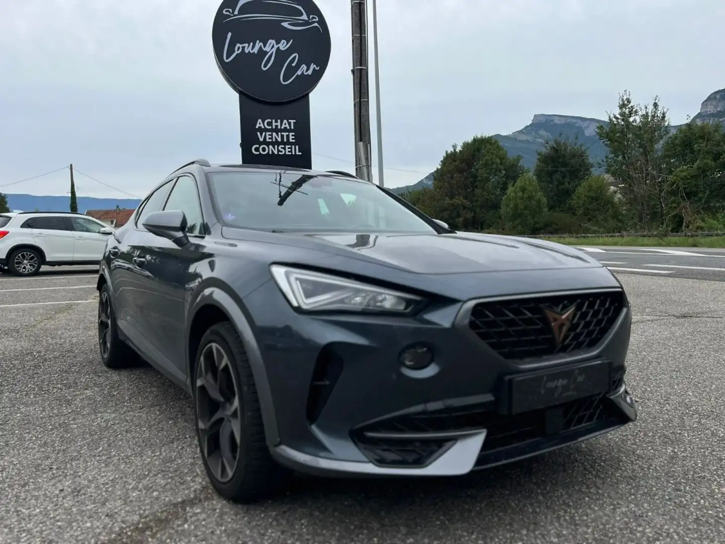 CUPRA Formentor 1.5 TSI 150 ch DSG7 V Gris - 1