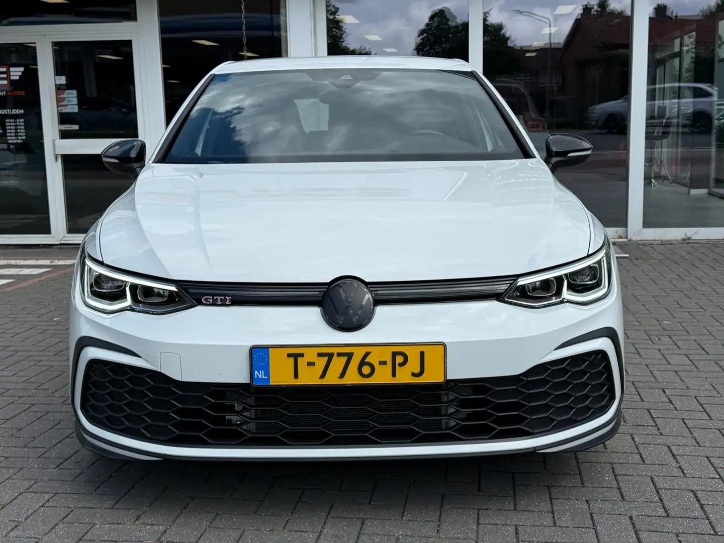 Volkswagen Golf GTI 2.0 TSI | Achteruitrijcamera | Milltek Wit - 2
