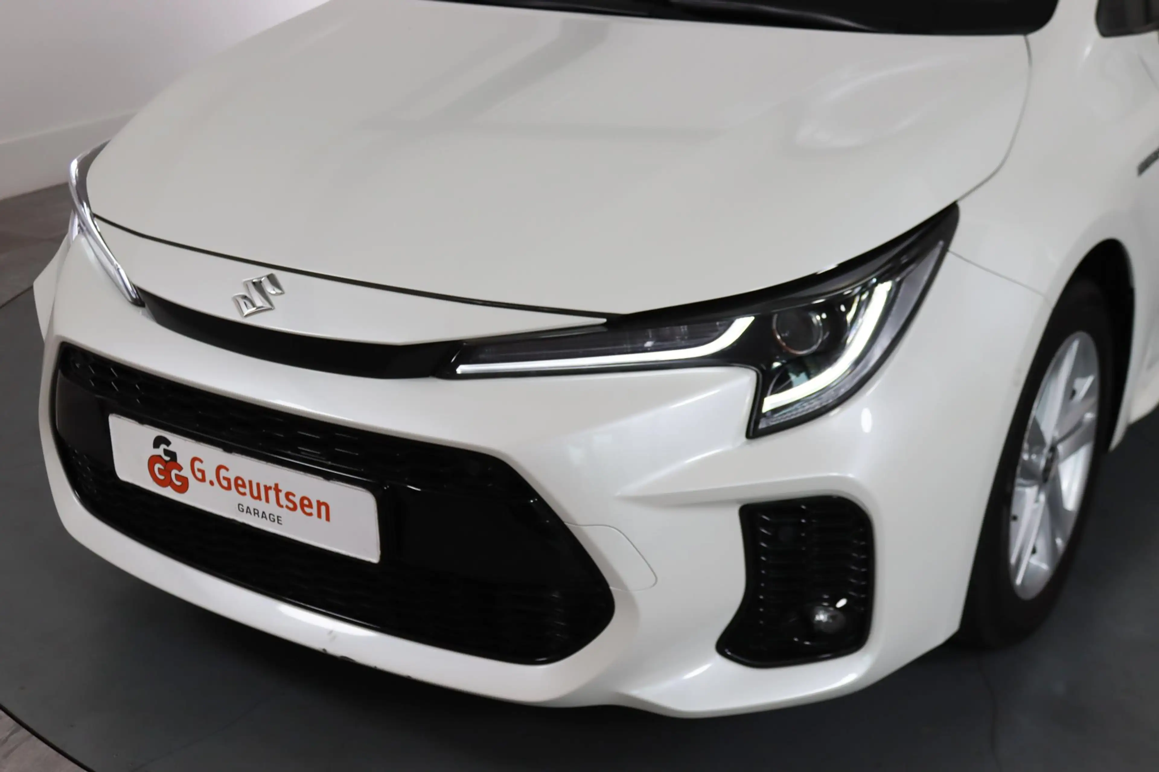 Suzuki Swace 1.8 Hybrid Style Park Assist, Stuurwielverwarming, — photo 9