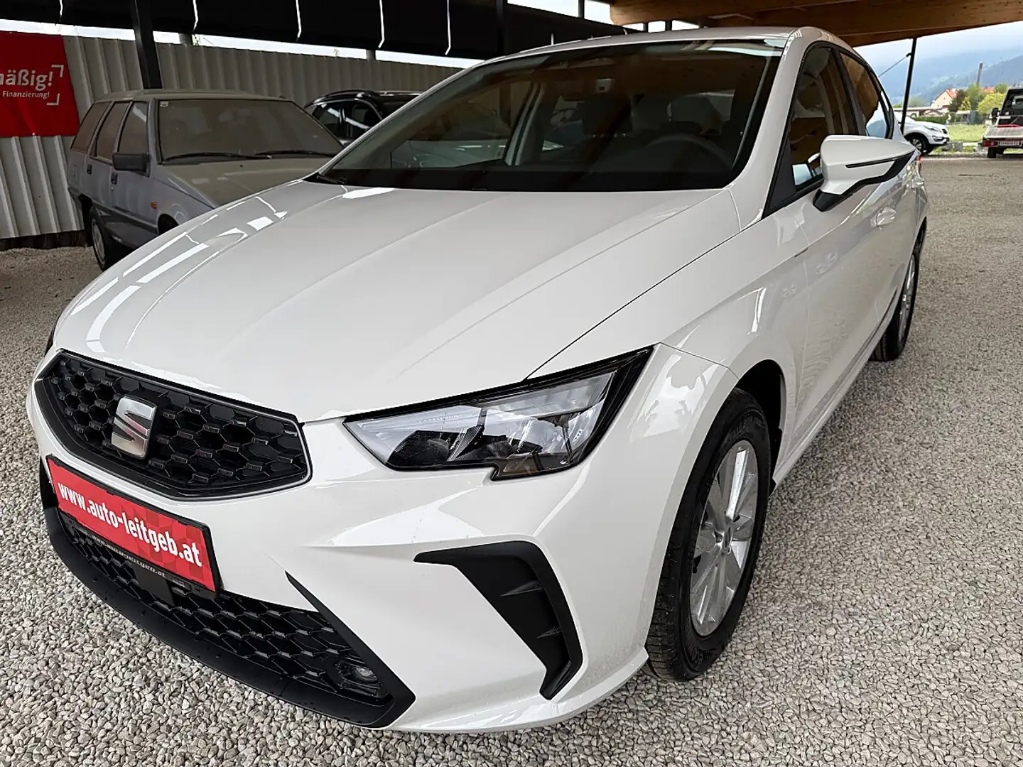 SEAT Ibiza 1,0 Reference Edition Weiß - 1