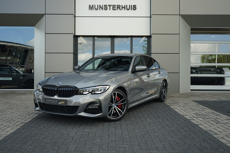 BMW 318 3-serie 318i Executive Edition | Head-up display |