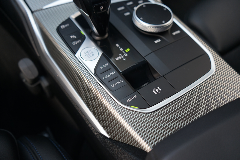 BMW 318 3-serie 318i Executive Edition | Head-up display | — photo 25