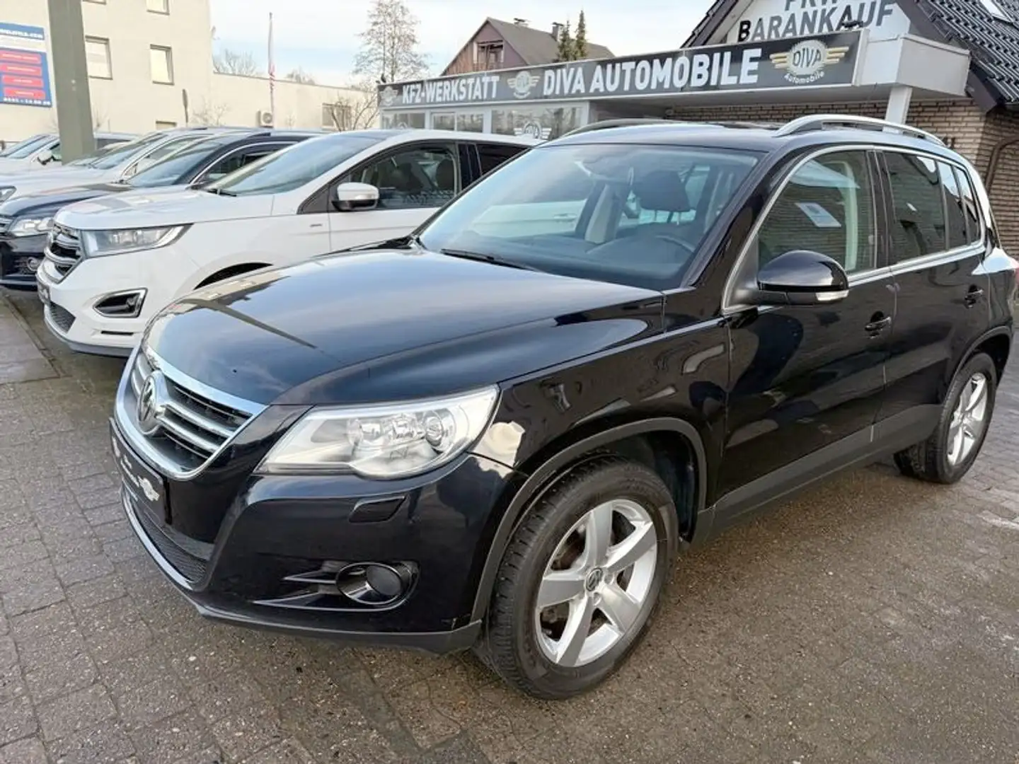 Volkswagen Tiguan 2.0 TDI Sport & Style 4M Nero - 1