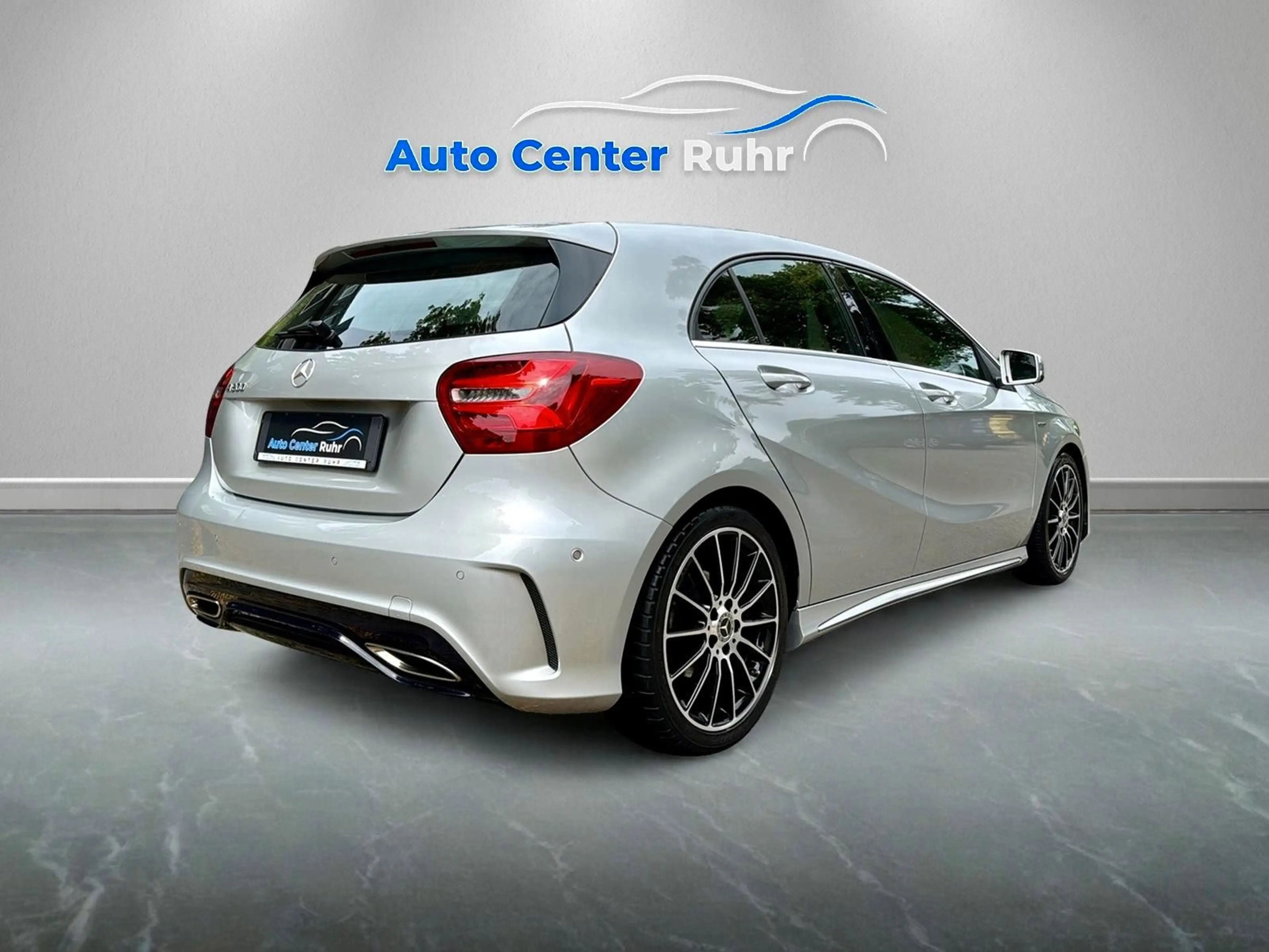 Mercedes-Benz A 200 AMG Edition *Automatik*LED*Navi*Alcantara* — photo 8