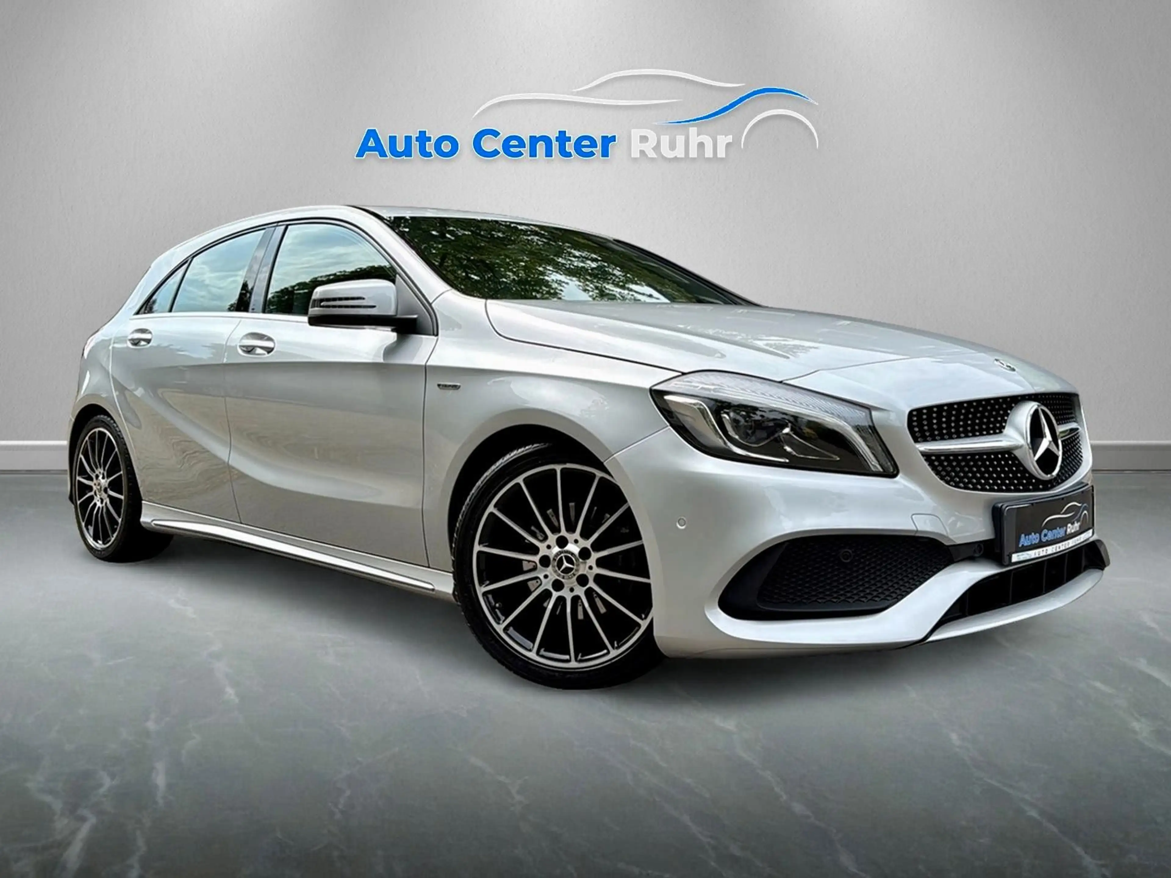 Mercedes-Benz A 200 AMG Edition *Automatik*LED*Navi*Alcantara* — photo 5