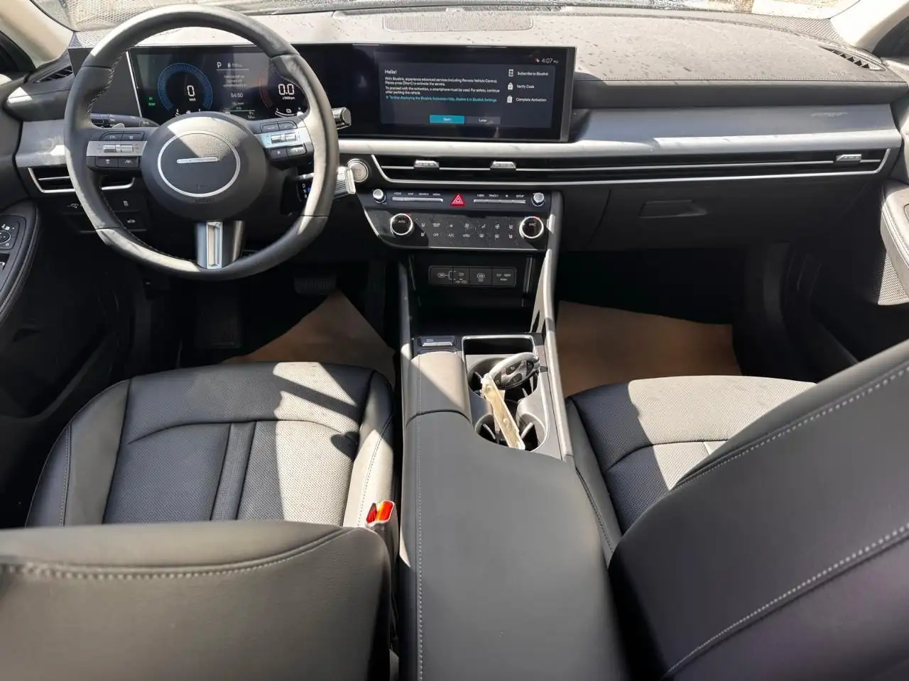 Hyundai SONATA снимка Hyundai SONATA