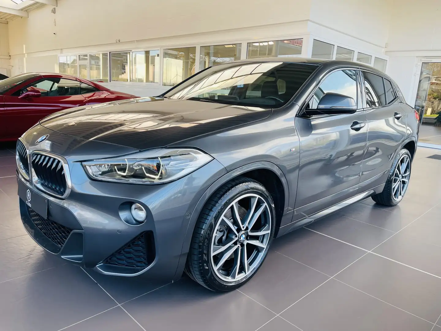 BMW X2 2.0iA **GARANTIE + PACK M + LED + GPS PRO +CUIR** Grijs - 1