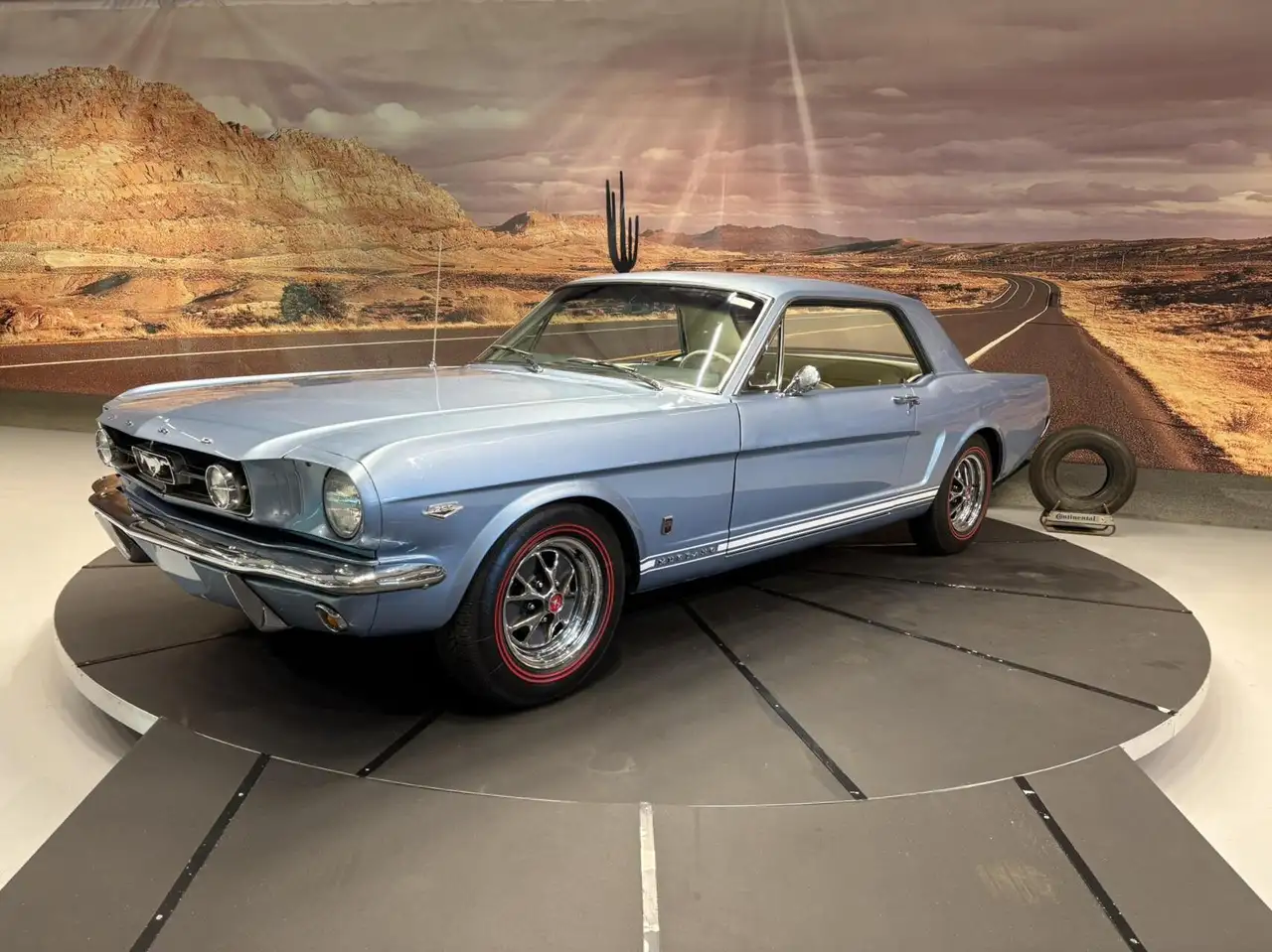 Ford Mustang Coupe K-Code, foto 1