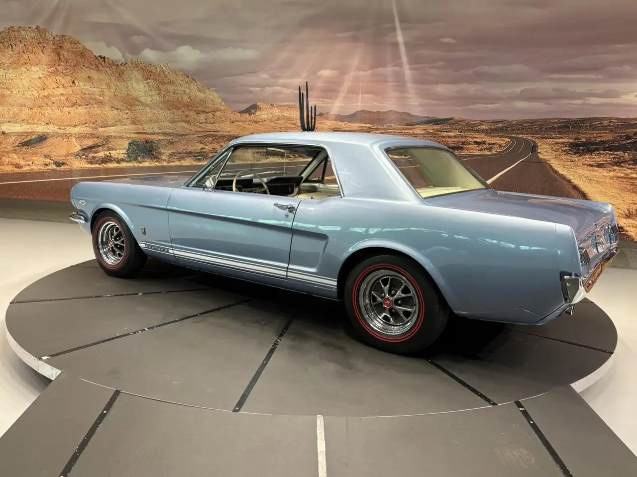 Ford Mustang Coupe K-Code, foto 6