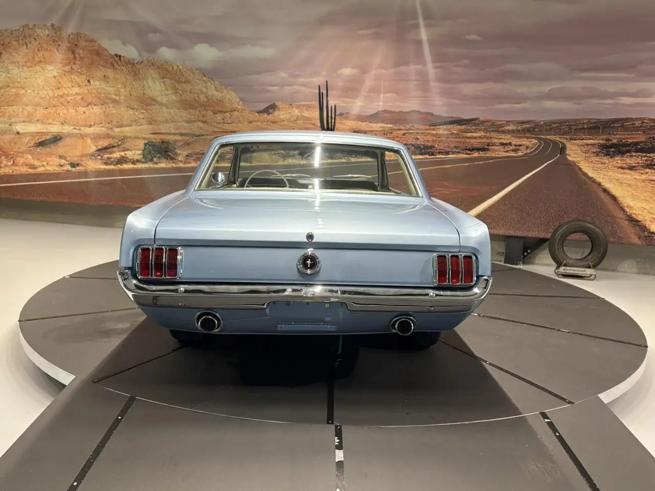 Ford Mustang Coupe K-Code, foto 4