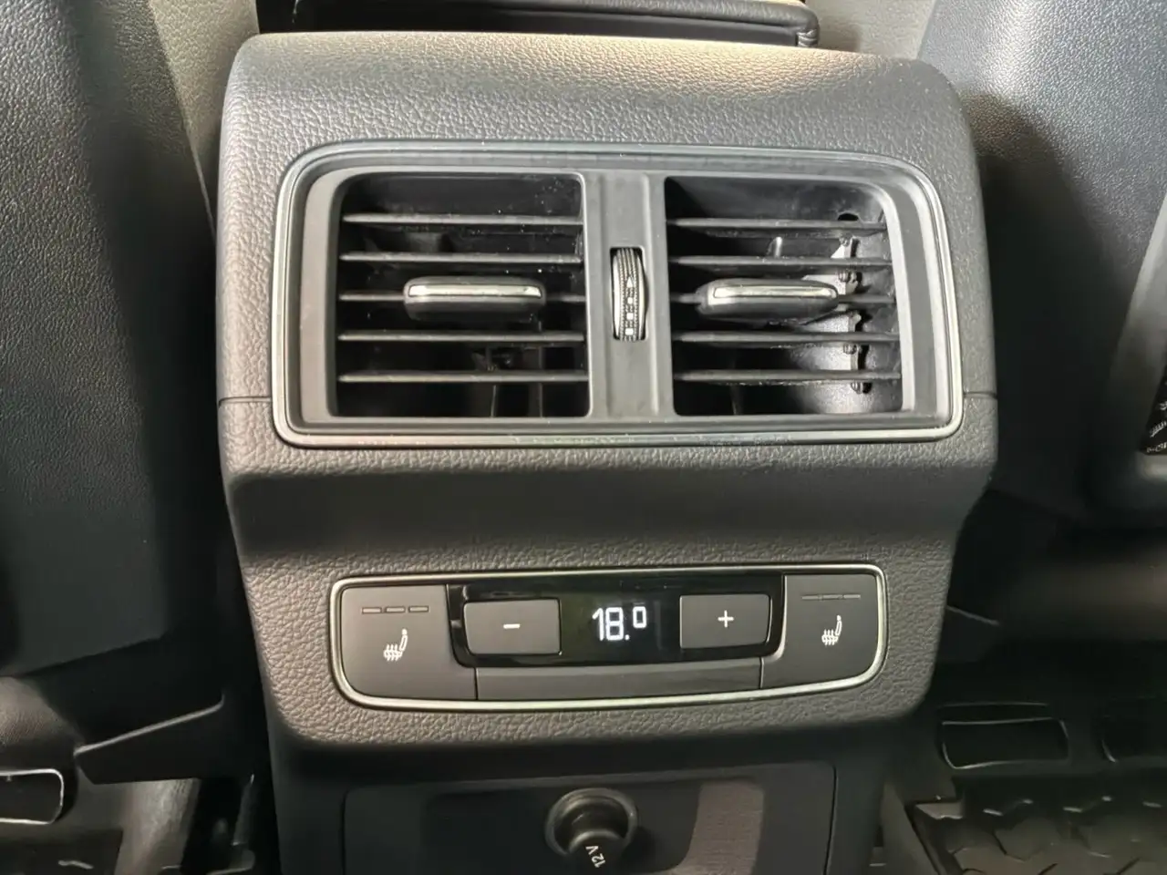Audi Q5 снимка Audi Q5