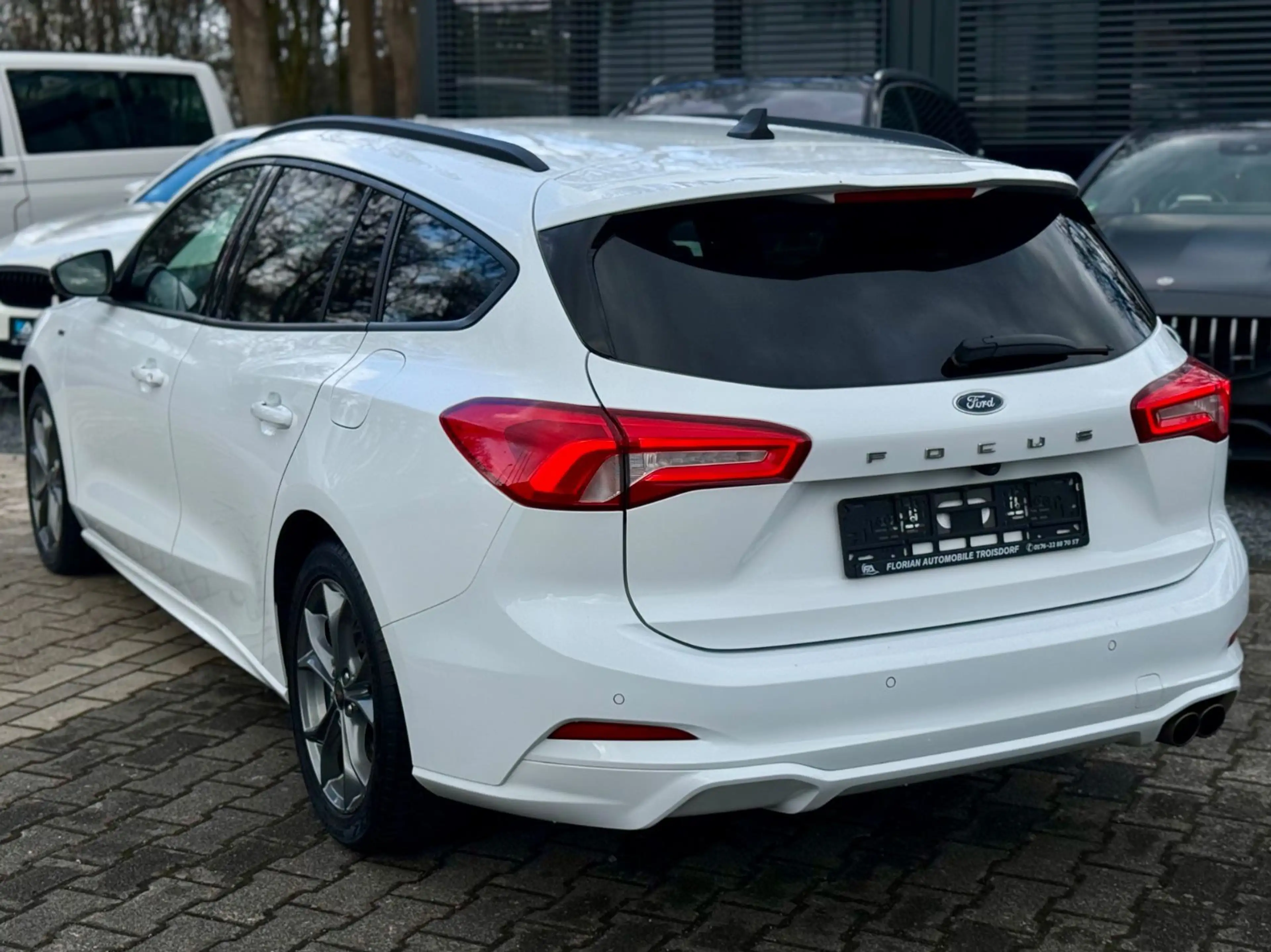 Ford Focus Turnier ST-Line X Automatik*LED*Navi*Kamer — photo 7