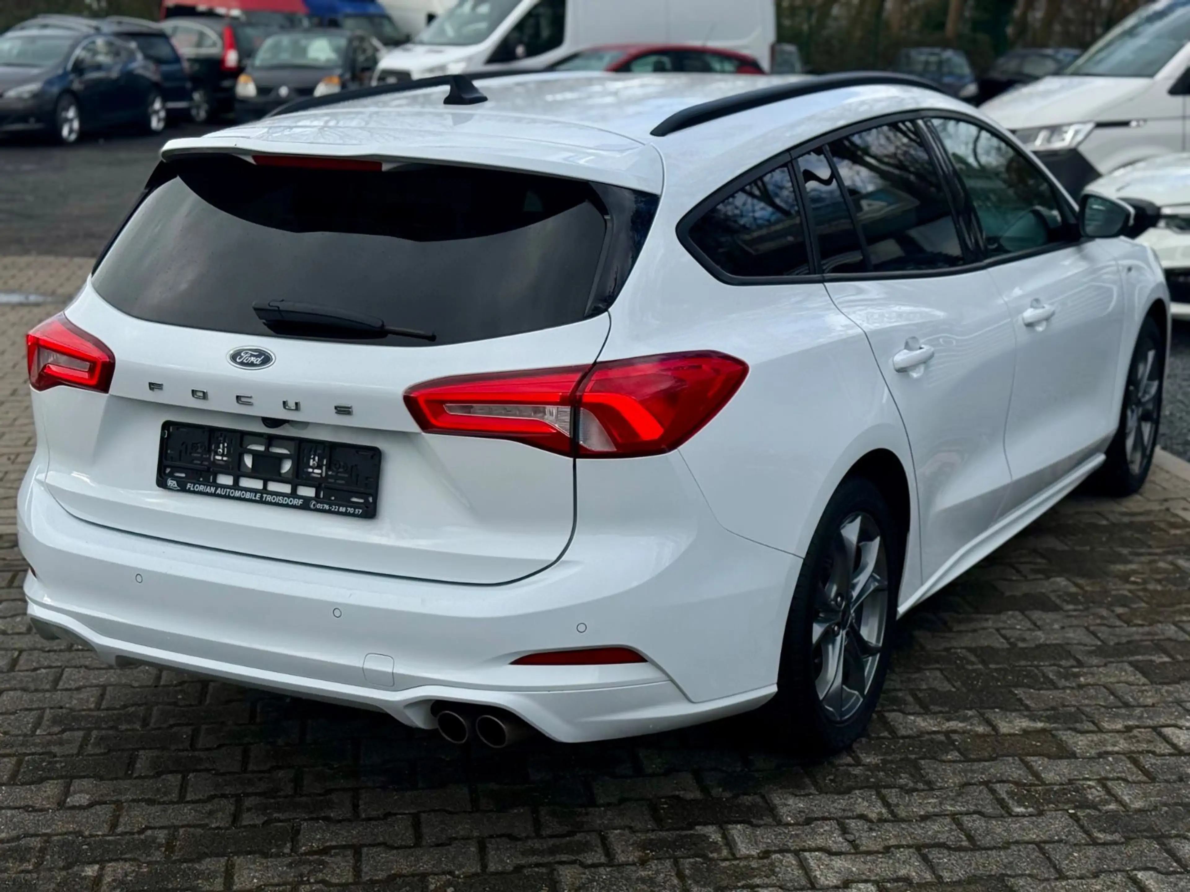 Ford Focus Turnier ST-Line X Automatik*LED*Navi*Kamer — photo 9
