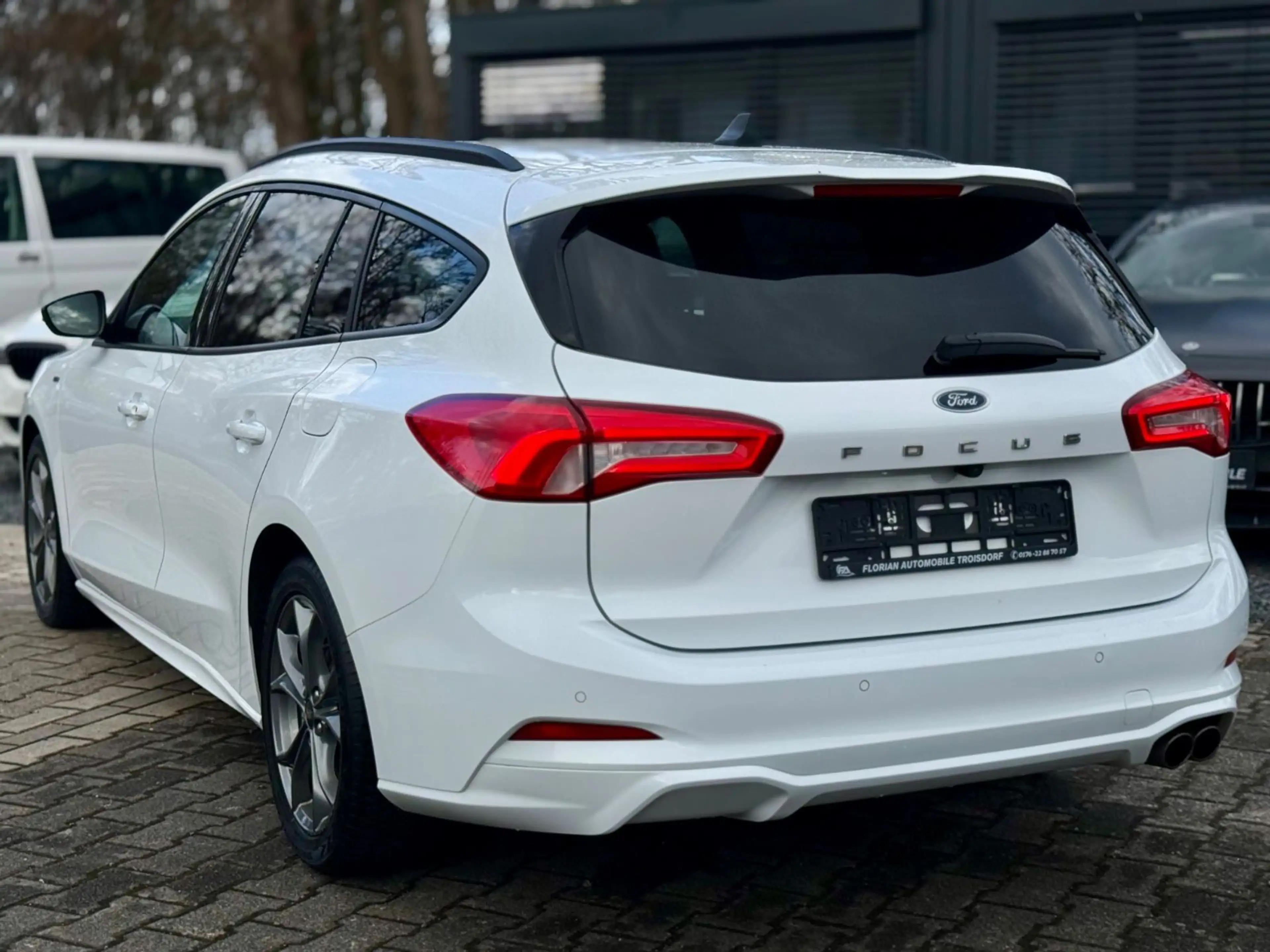 Ford Focus Turnier ST-Line X Automatik*LED*Navi*Kamer — photo 8
