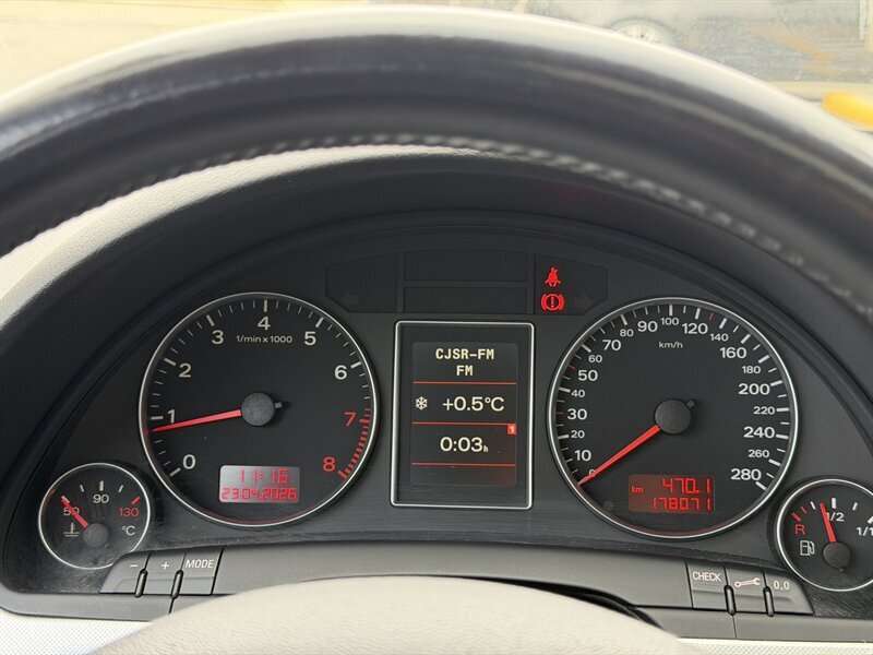2006 Audi A4 2.0T quattro thumb 14