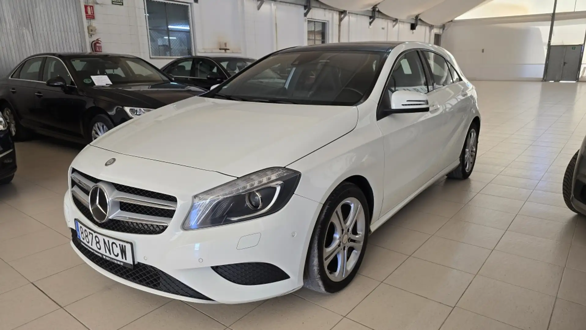 Mercedes-Benz A 180 BE Edition Blanco - 2