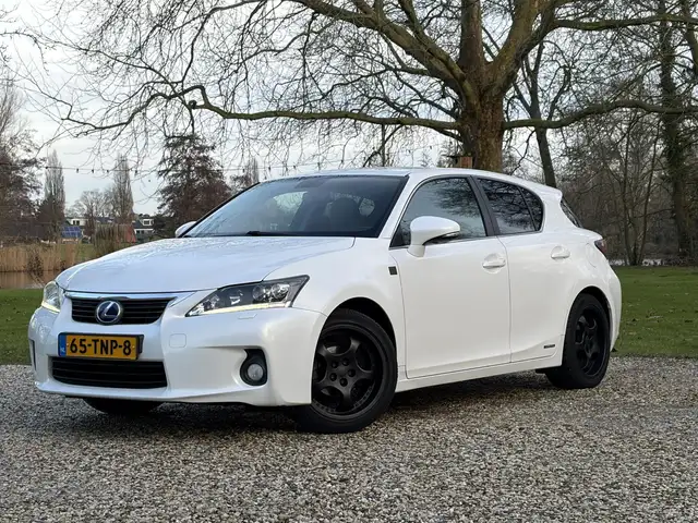 Lexus CT 200h F-Sport, Bose, Camera, APK 3/2027