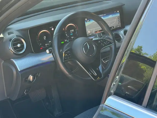 Mercedes-Benz 300 view 15