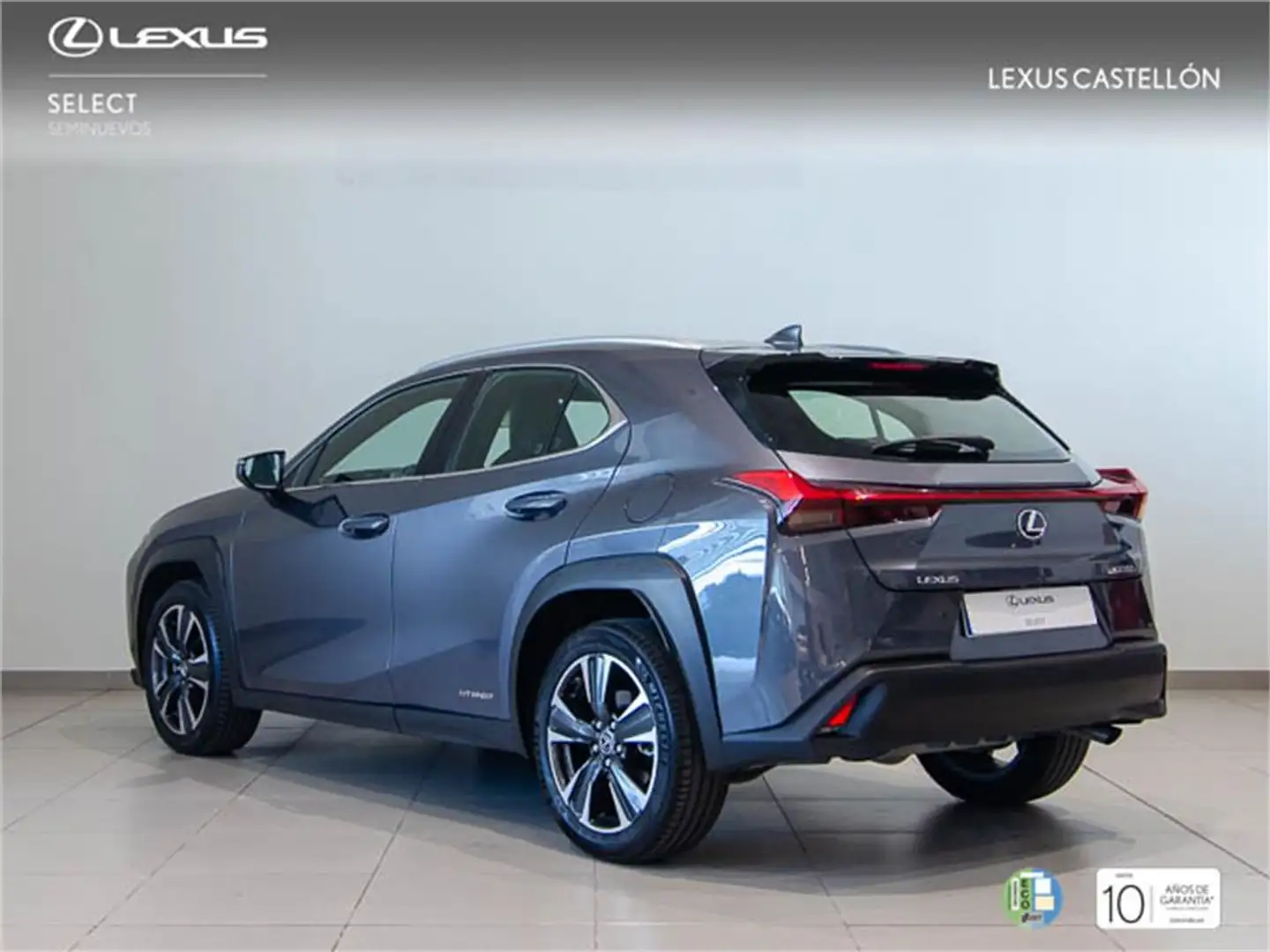 Lexus UX 250h Premium 4WD - 2