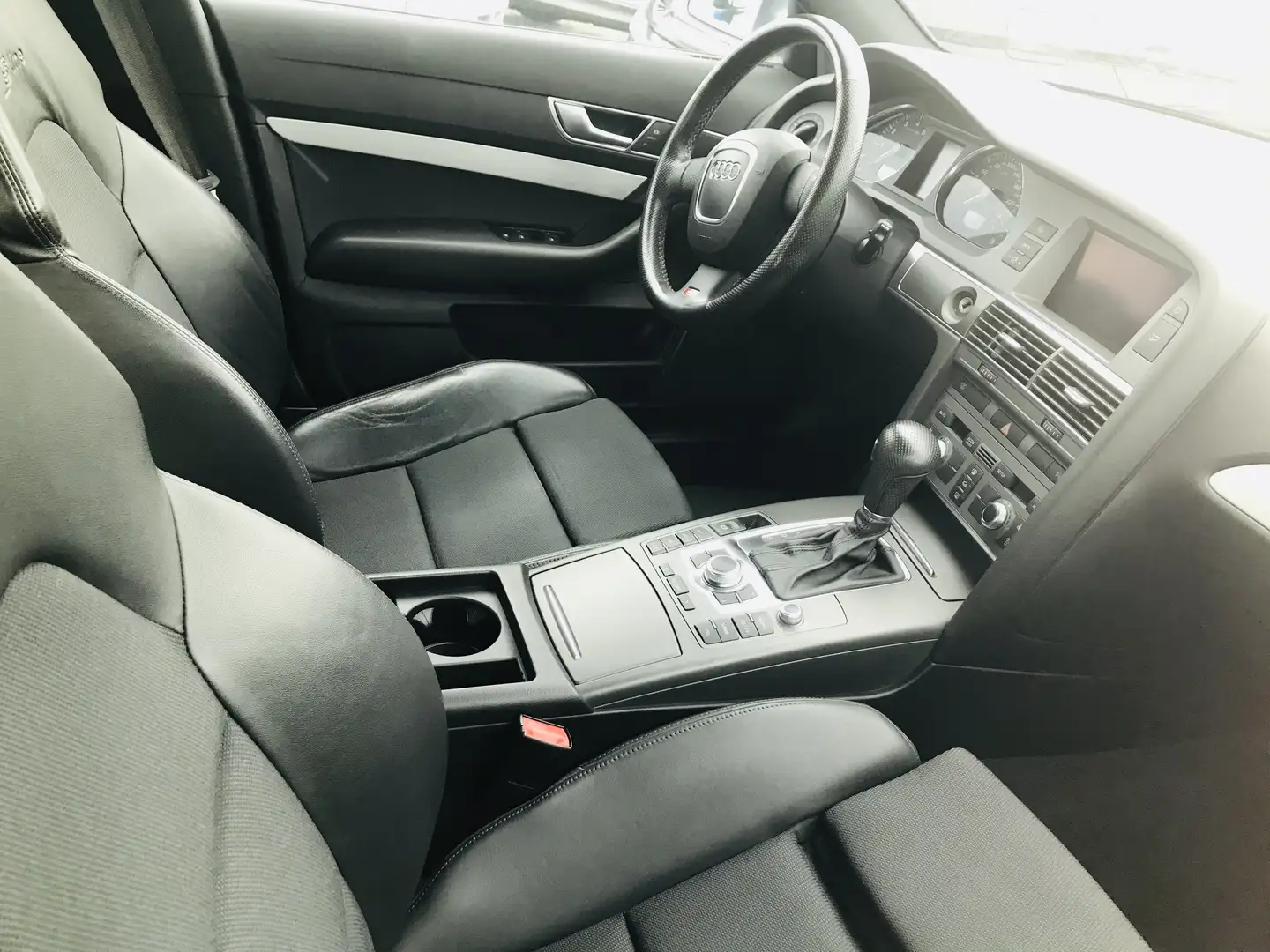 Audi A6 3.2 FSI quattro tiptronic - V6 Motor S Line - 2
