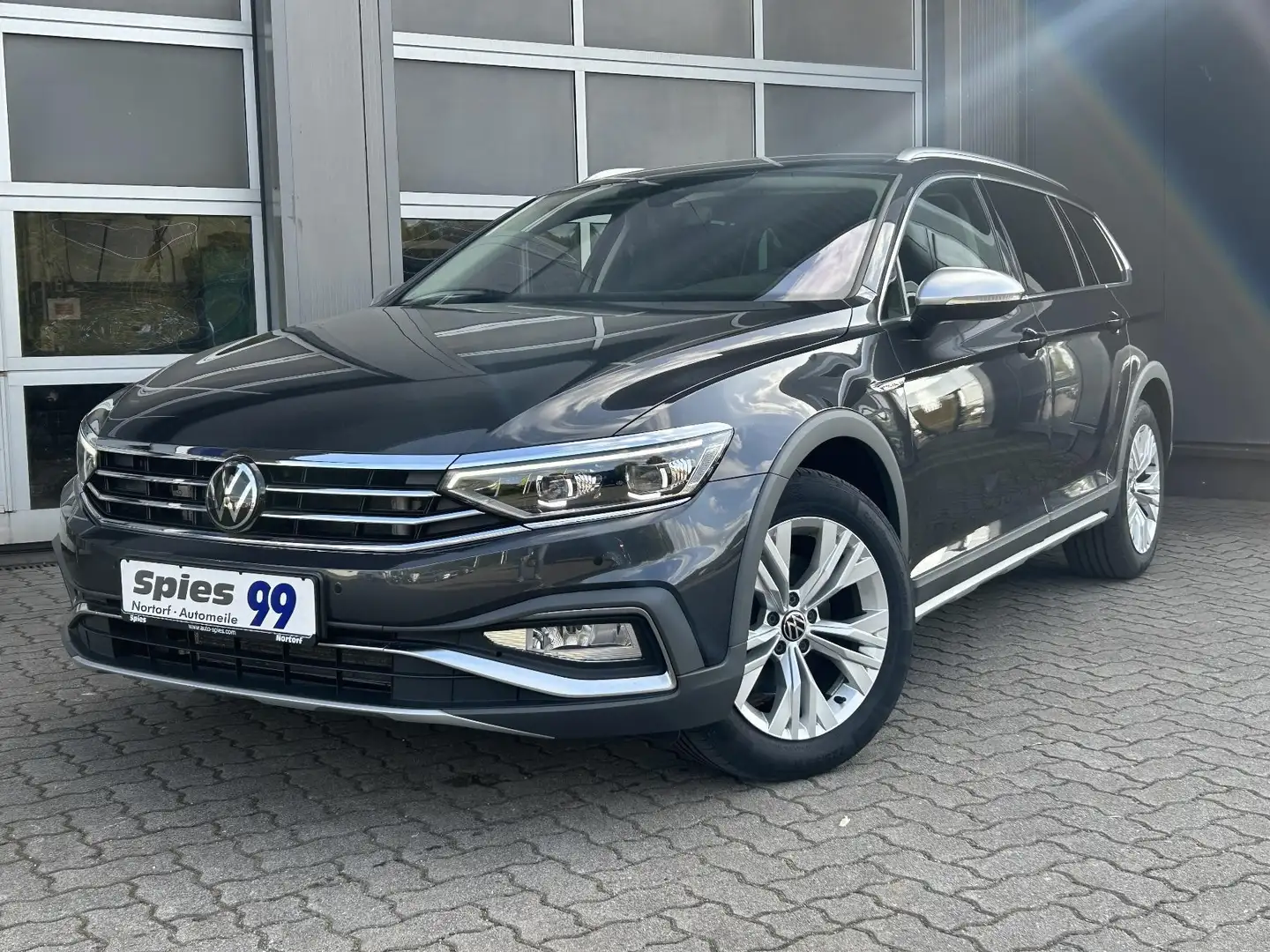 Volkswagen Passat Alltrack AHK Sandhzg. LED AHK Shz Navi Acc Grau - 2