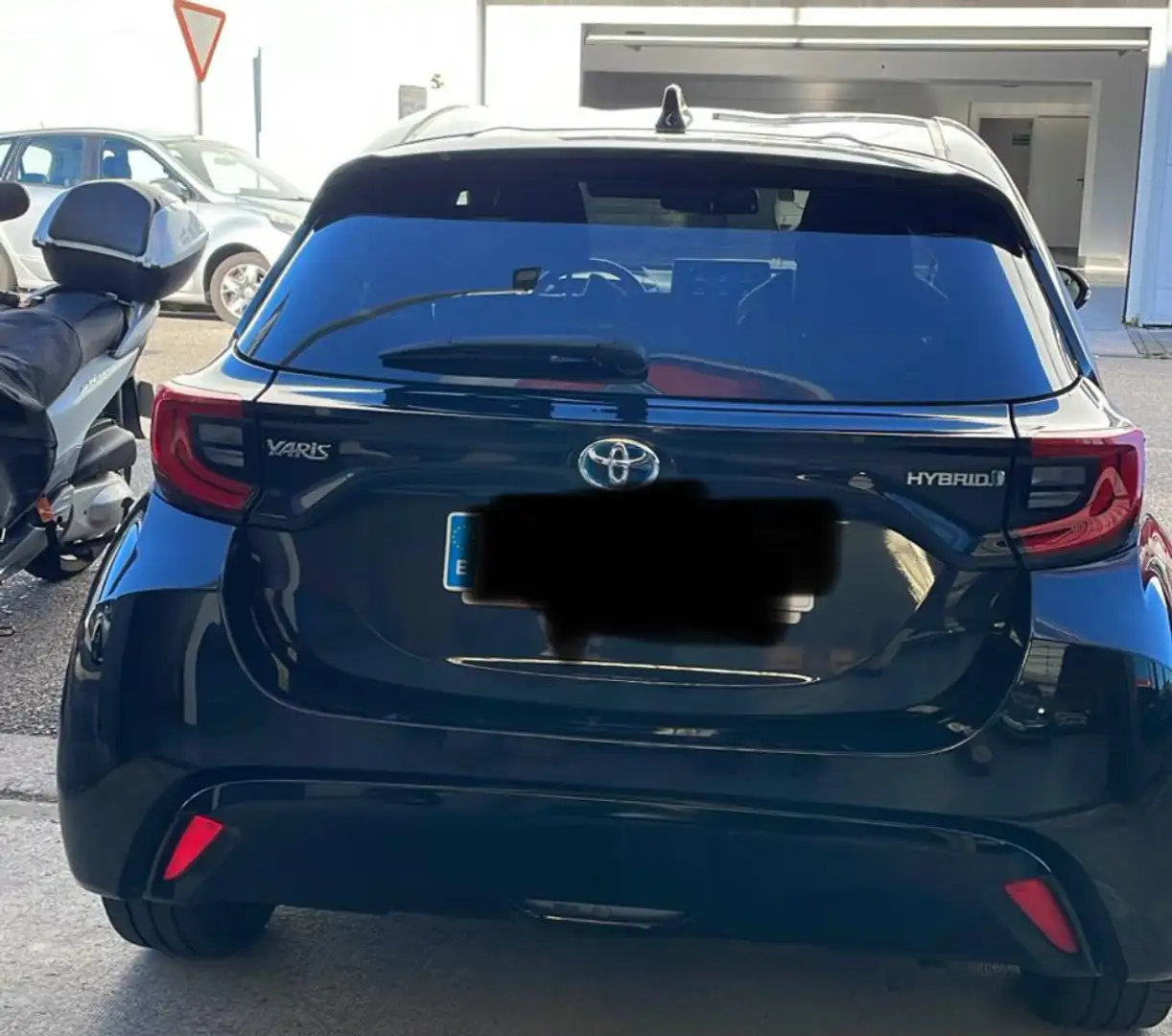 Toyota Yaris 120H 1.5 Style Plus - 2