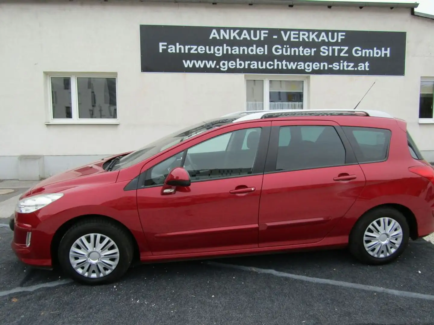 Peugeot 308 SW 1,6 HDi 90 Premium Rot - 2