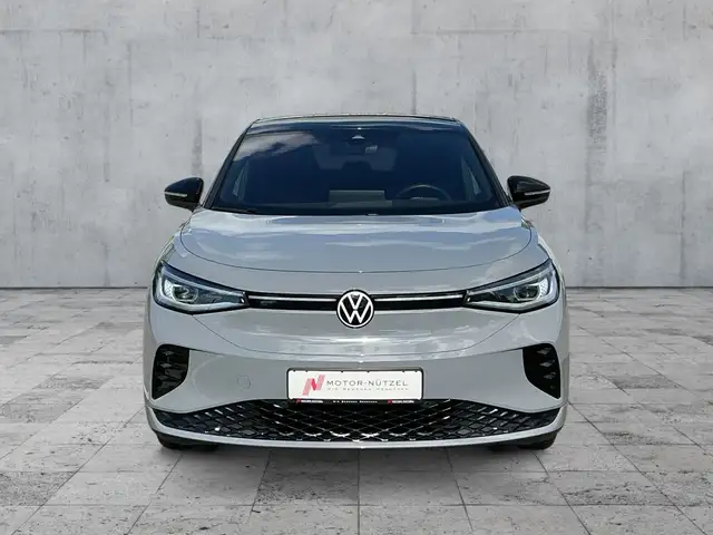 Volkswagen Id.5 view 3