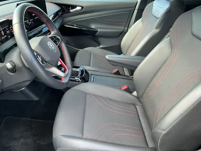 Volkswagen Id.5 view 12