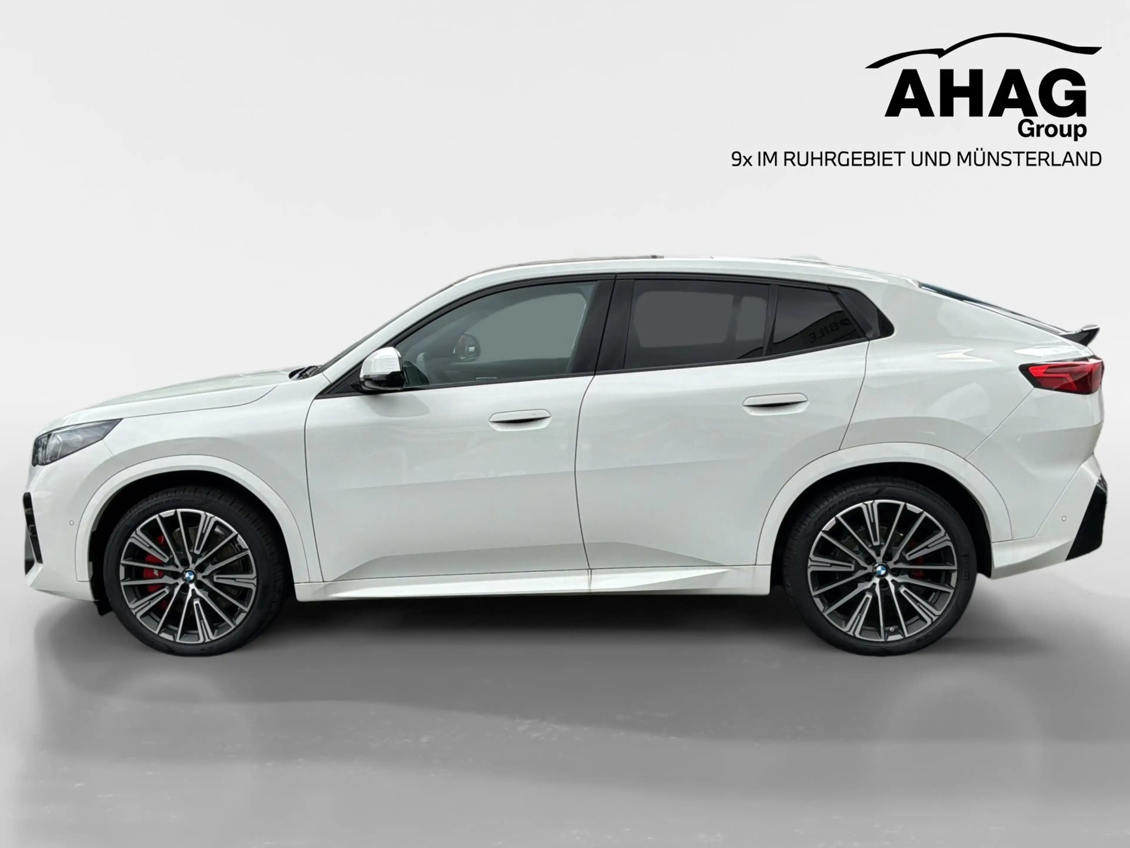 BMW iX2 xDrive30 M Sport — photo 6