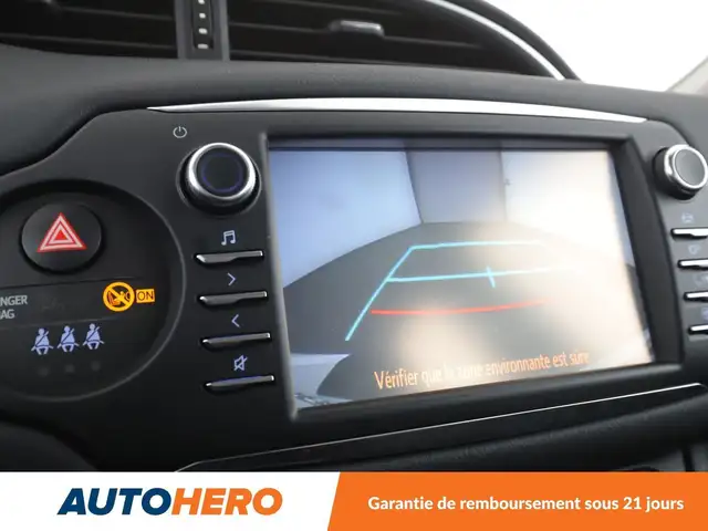 Toyota Yaris view 22