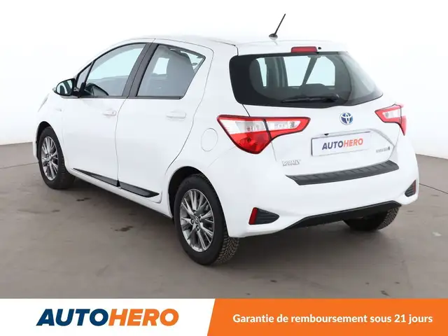 Toyota Yaris view 4