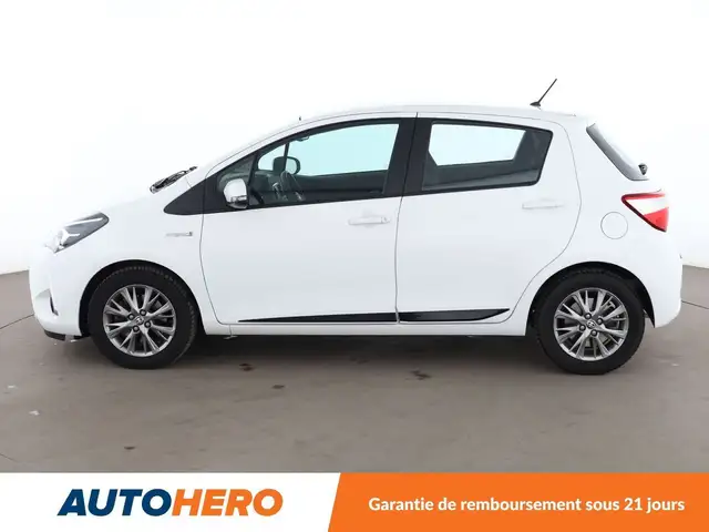 Toyota Yaris view 3