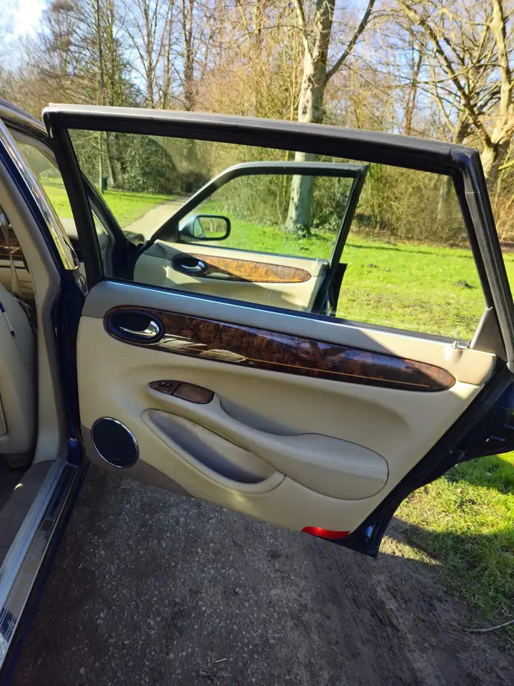 Daimler Super V8 4.0, foto 6