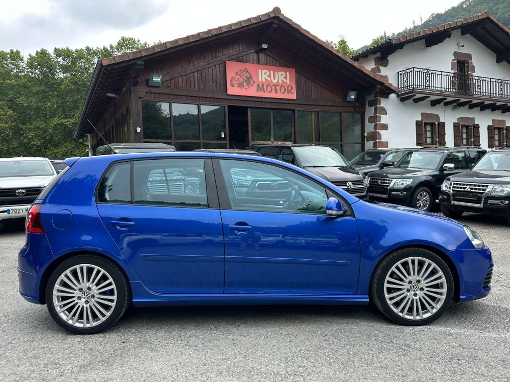 Volkswagen Golf 3.2 V6 R32 4Motion - foto 1