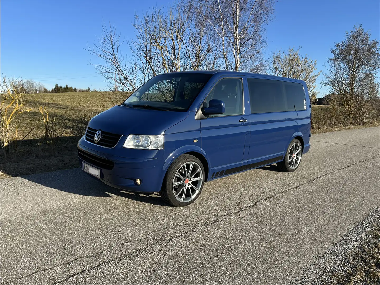 Volkswagen T5 Kombi 1,9 TDI - 1