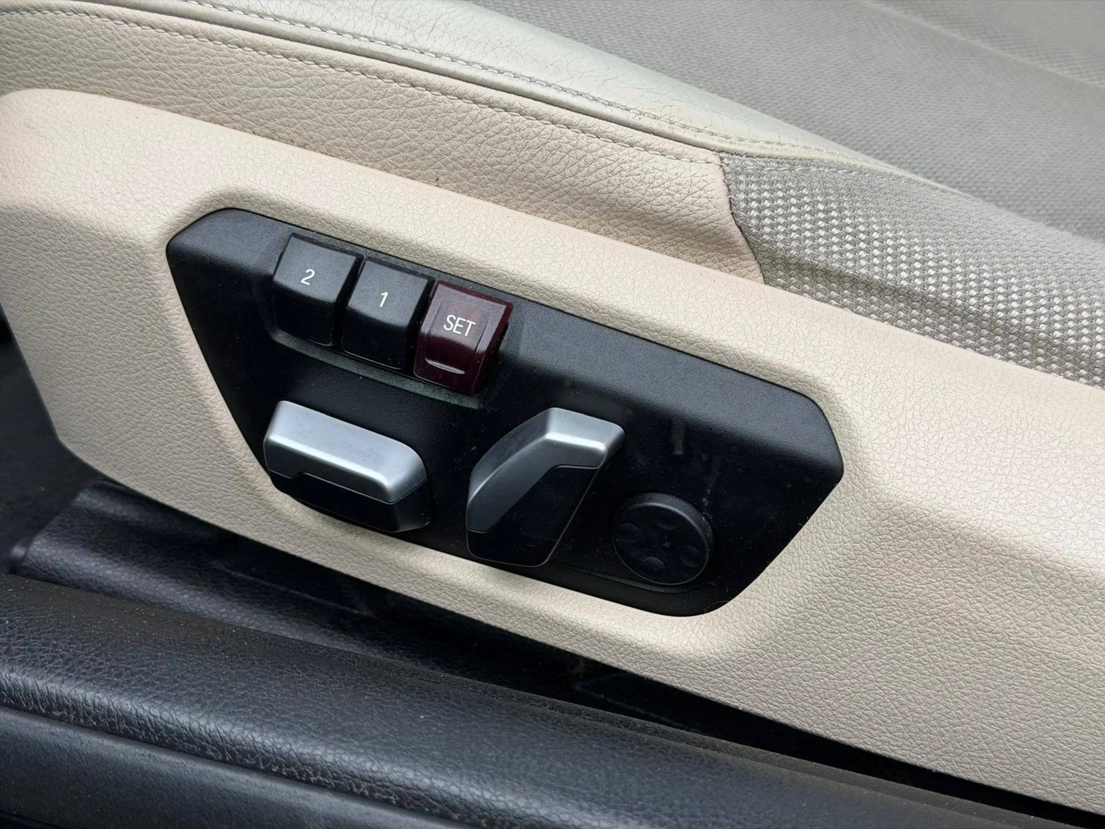 BMW 420 d Advantage Coupe F32 — photo 27